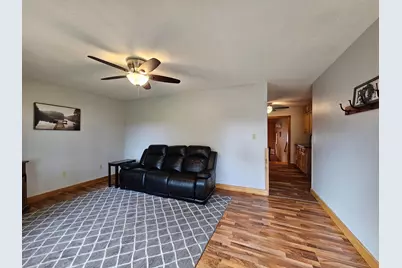 804 6th Avenue SE, Pipestone, MN 56164 - Photo 8