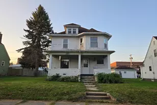 615 1st St, Kenyon, MN 55946 - Photo 1