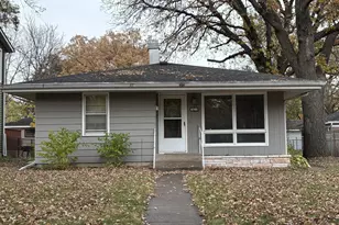 812 8th Ave SE, Saint Cloud, MN 56304 - Photo 1