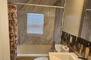 804 13th Ave SW, Austin, MN 55912 - Photo 6