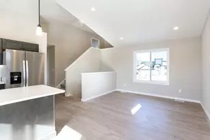 278 Eagle Ridge Dr, Roberts, WI 54023 - Photo 4