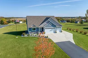 920 Amelia Ct NE, Montgomery, MN 56069 - Photo 4
