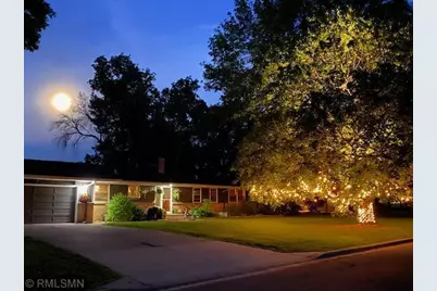 1952 Oak Knoll Drive, White Bear Lake, MN 55110 - Photo 2