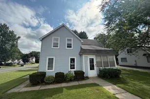 20660 Holyoke Ave, Lakeville, MN 55044 - Photo 2