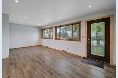 568 Locust Street S, Prescott, WI 54021 - Photo 8