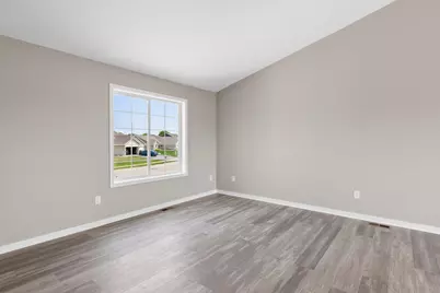 1001 Misty Meadow Boulevard, Buffalo, MN 55313 - Photo 8