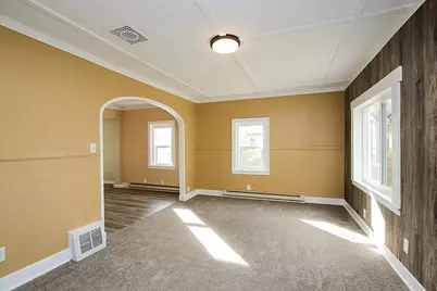 533 Huron Street SE, Hutchinson, MN 55350 - Photo 6