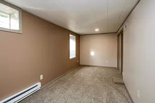 533 Huron St SE, Hutchinson, MN 55350 - Photo 18