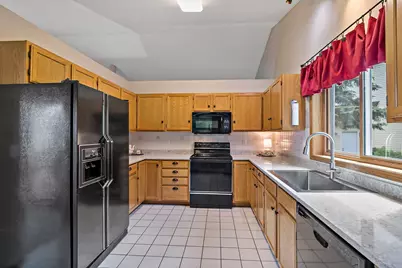 9662 84th Street Bay S, Cottage Grove, MN 55016 - Photo 4