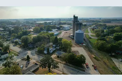 403 N Lake Street, Lake Mills, IA 50450 - Photo 32