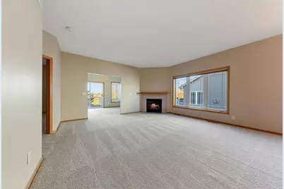 2712 Village Drive, Faribault, MN 55021 - Photo 18