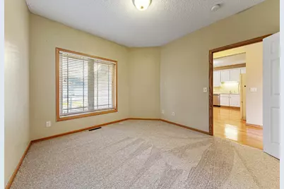 2712 Village Drive, Faribault, MN 55021 - Photo 12