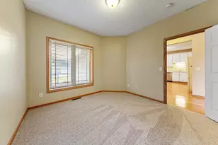 2712 Village Dr, Faribault, MN 55021 - Photo 12