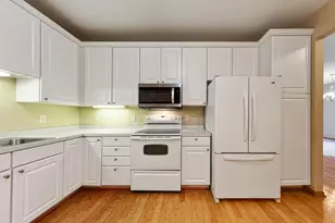 2712 Village Dr, Faribault, MN 55021 - Photo 8