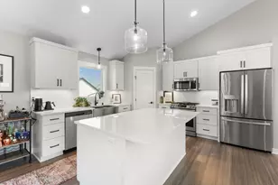 2449 Phoenix Rd SW, Rochester, MN 55902 - Photo 4