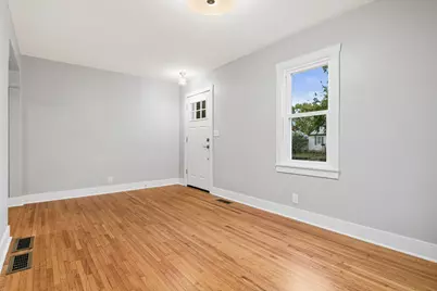 4635 Emerson Avenue N, Minneapolis, MN 55412 - Photo 4