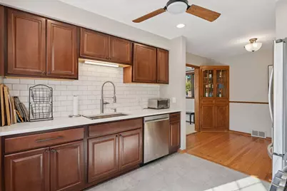 3940 Brunswick Avenue S, Saint Louis Park, MN 55416 - Photo 10