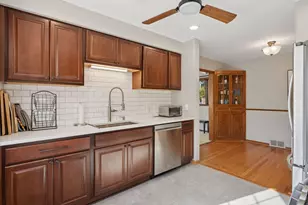 3940 Brunswick Ave S, Saint Louis Park, MN 55416 - Photo 10