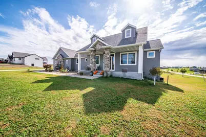 5892 Cambridge Hill Rd SE, Rochester, MN 55904 - Photo 4