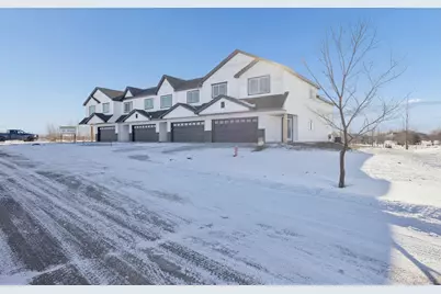 1108 45th Avenue NE, Saint Cloud, MN 56304 - Photo 2