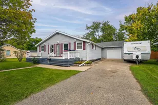 307 27th St NE, Bemidji, MN 56601 - Photo 1