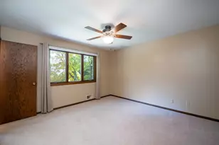 1810 Mary Ln, North Mankato, MN 56003 - Photo 14