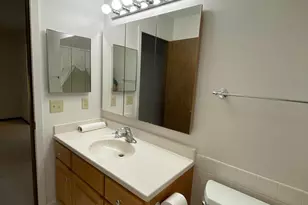 1160 Black Oaks Ln N, Plymouth, MN 55447 - Photo 10