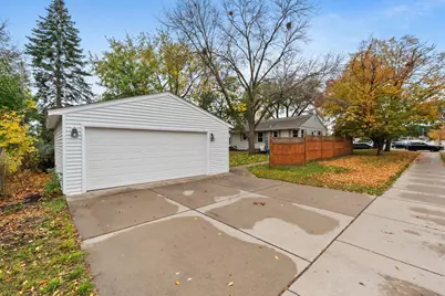 7601 Elliot Avenue S, Richfield, MN 55423 - Photo 30