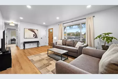 7601 Elliot Avenue S, Richfield, MN 55423 - Photo 6