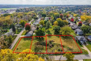 326 18th St SW, Rochester, MN 55902 - Photo 1