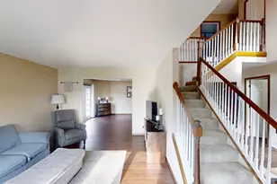 119 Hall Ln, Alden, MN 56009 - Photo 8