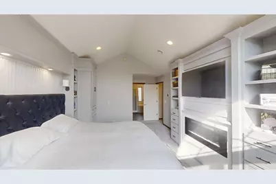 119 Hall Lane, Alden, MN 56009 - Photo 34