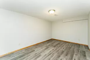 209 E Henry St, Le Roy, MN 55951 - Photo 26