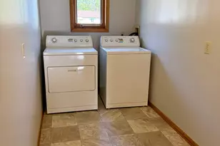 209 E Henry St, Le Roy, MN 55951 - Photo 8