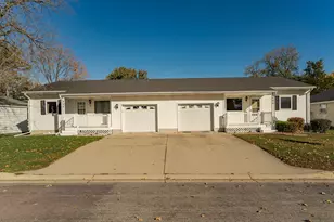 209 E Henry St, Le Roy, MN 55951 - Photo 32