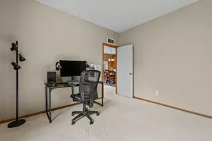 9207 W 136th St, Savage, MN 55378 - Photo 26