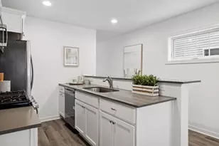 2028 James Ave N, Minneapolis, MN 55411 - Photo 6