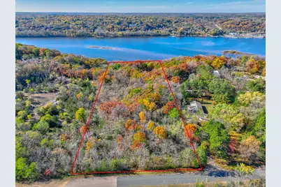 1430 Triangle Drive, Saint Joseph, WI 54082 - Photo 2