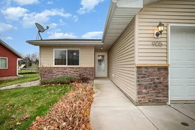 905 Wencel Avenue NE, New Prague, MN 56071 - Photo 2