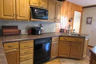 805 S 10th St, Montevideo, MN 56265 - Photo 12