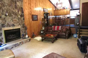 805 S 10th St, Montevideo, MN 56265 - Photo 26