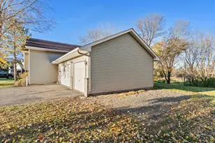 6110 262nd St, Wyoming, MN 55092 - Photo 32