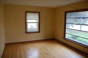 1048 Dale St N, Saint Paul, MN 55117 - Photo 4