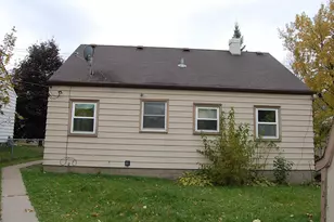 1048 Dale St N, Saint Paul, MN 55117 - Photo 14