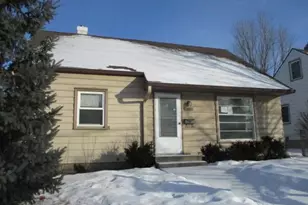 1048 Dale St N, Saint Paul, MN 55117 - Photo 1