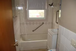 1048 Dale St N, Saint Paul, MN 55117 - Photo 6