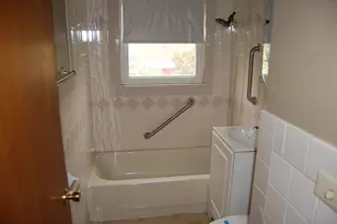 1048 Dale St N, Saint Paul, MN 55117 - Photo 6