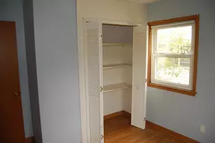 1048 Dale St N, Saint Paul, MN 55117 - Photo 8