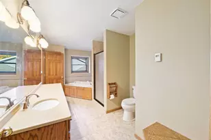 1603 Mary St N, Maplewood, MN 55119 - Photo 14