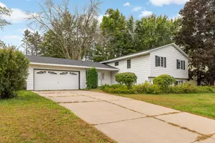 2436 Lydia Ave E, Maplewood, MN 55109 - Photo 1